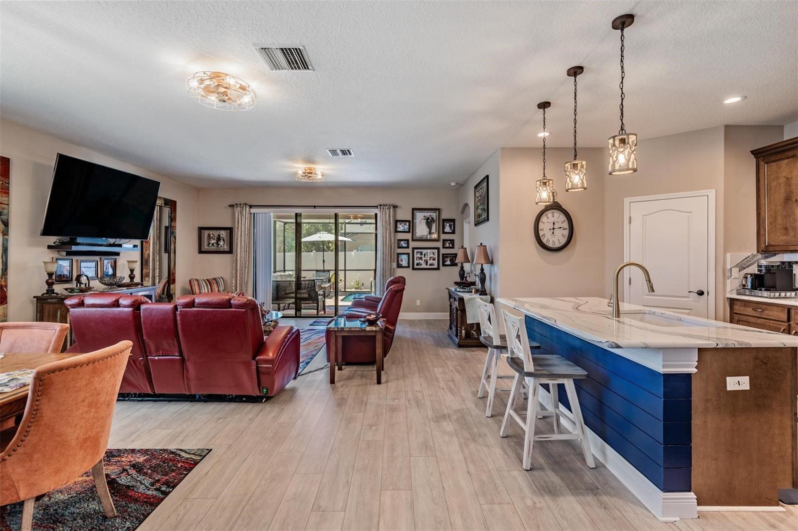 Image 15 of 38 For 16352 Laurel Garden Court