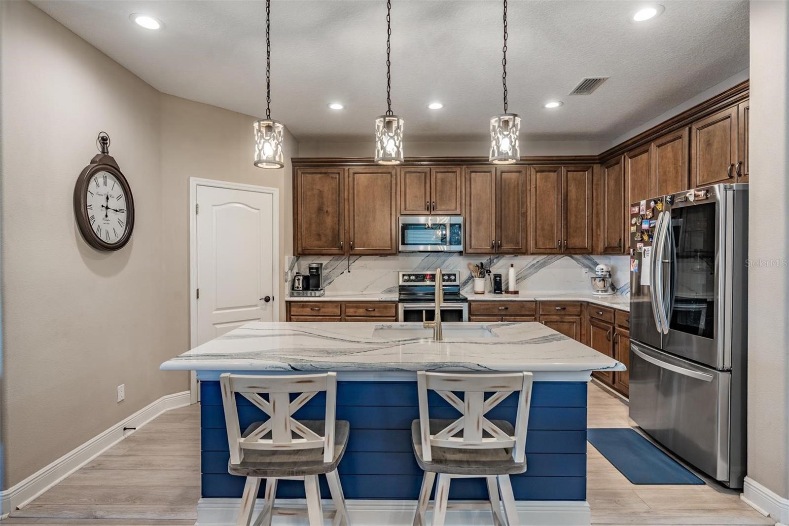 Image 23 of 38 For 16352 Laurel Garden Court