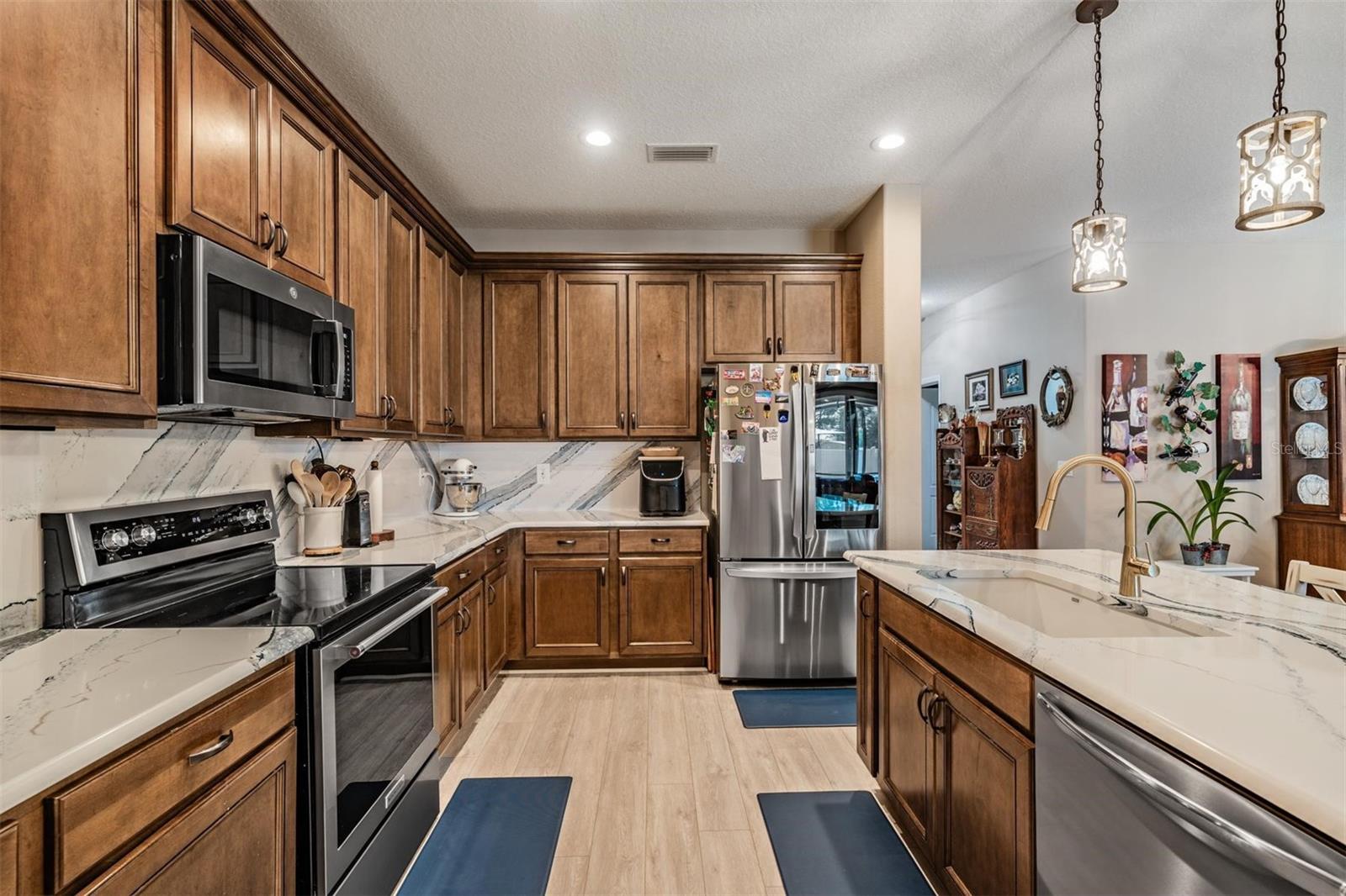 Image 25 of 38 For 16352 Laurel Garden Court