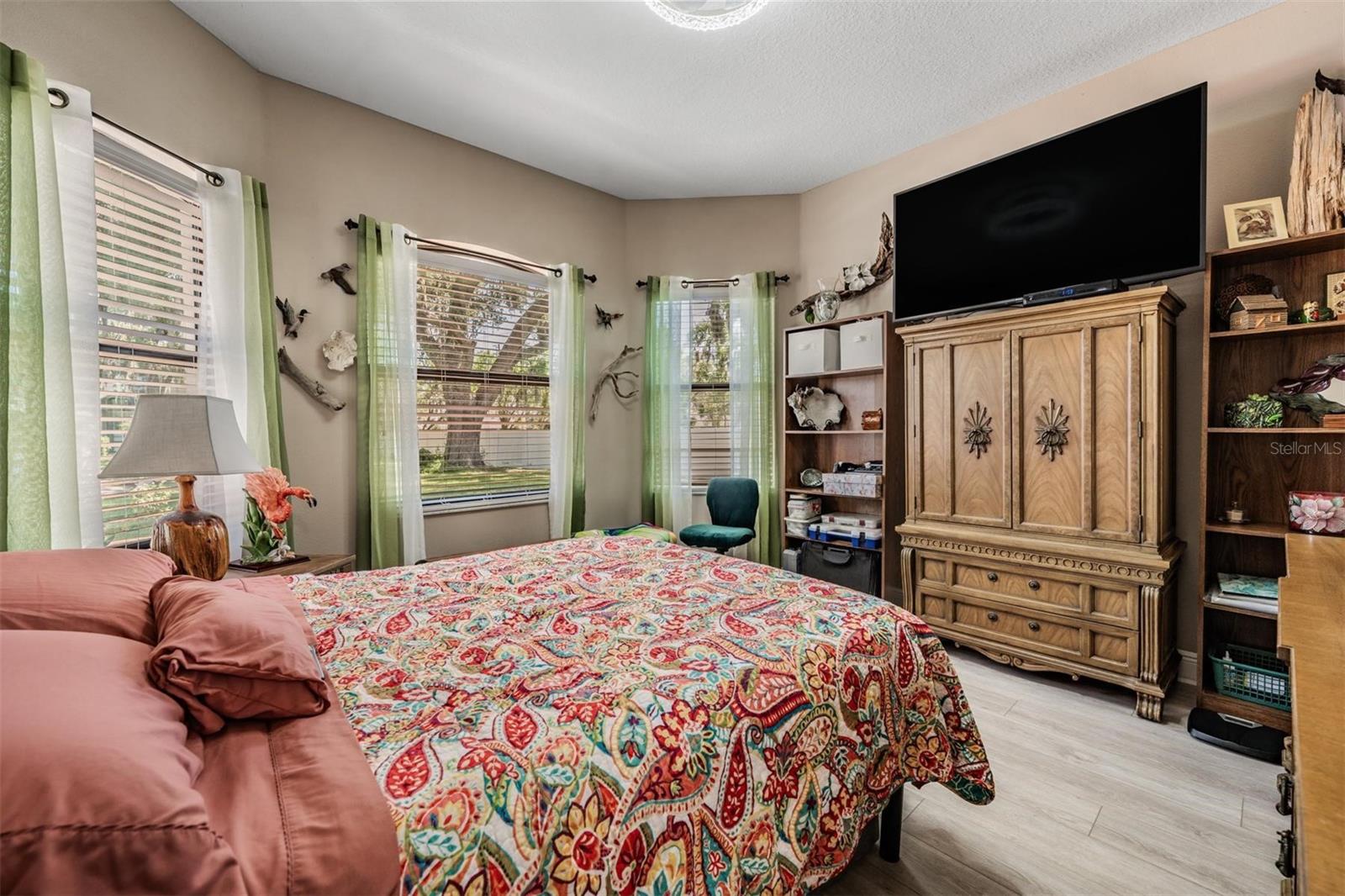 Image 4 of 38 For 16352 Laurel Garden Court