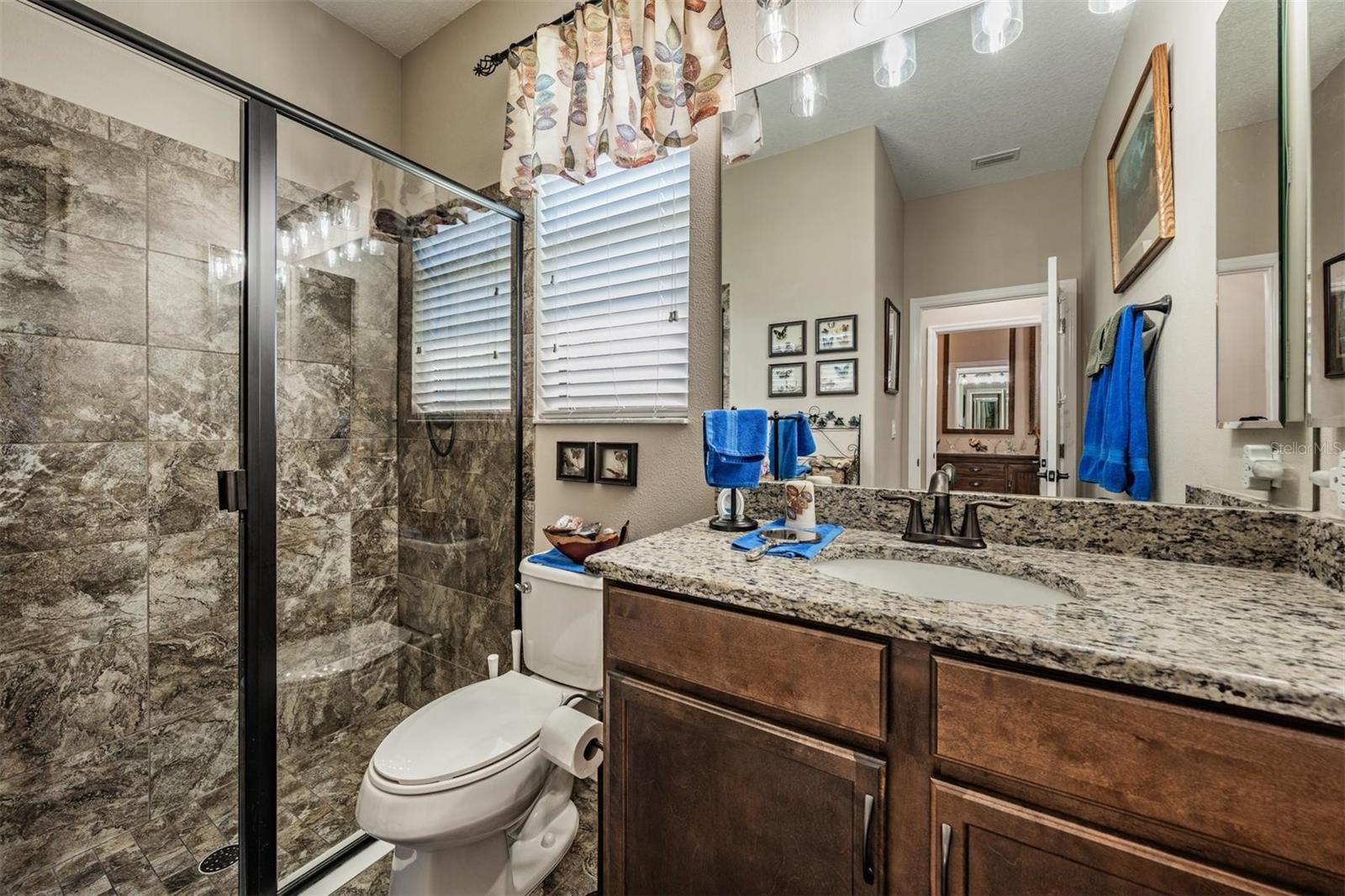 Image 5 of 38 For 16352 Laurel Garden Court