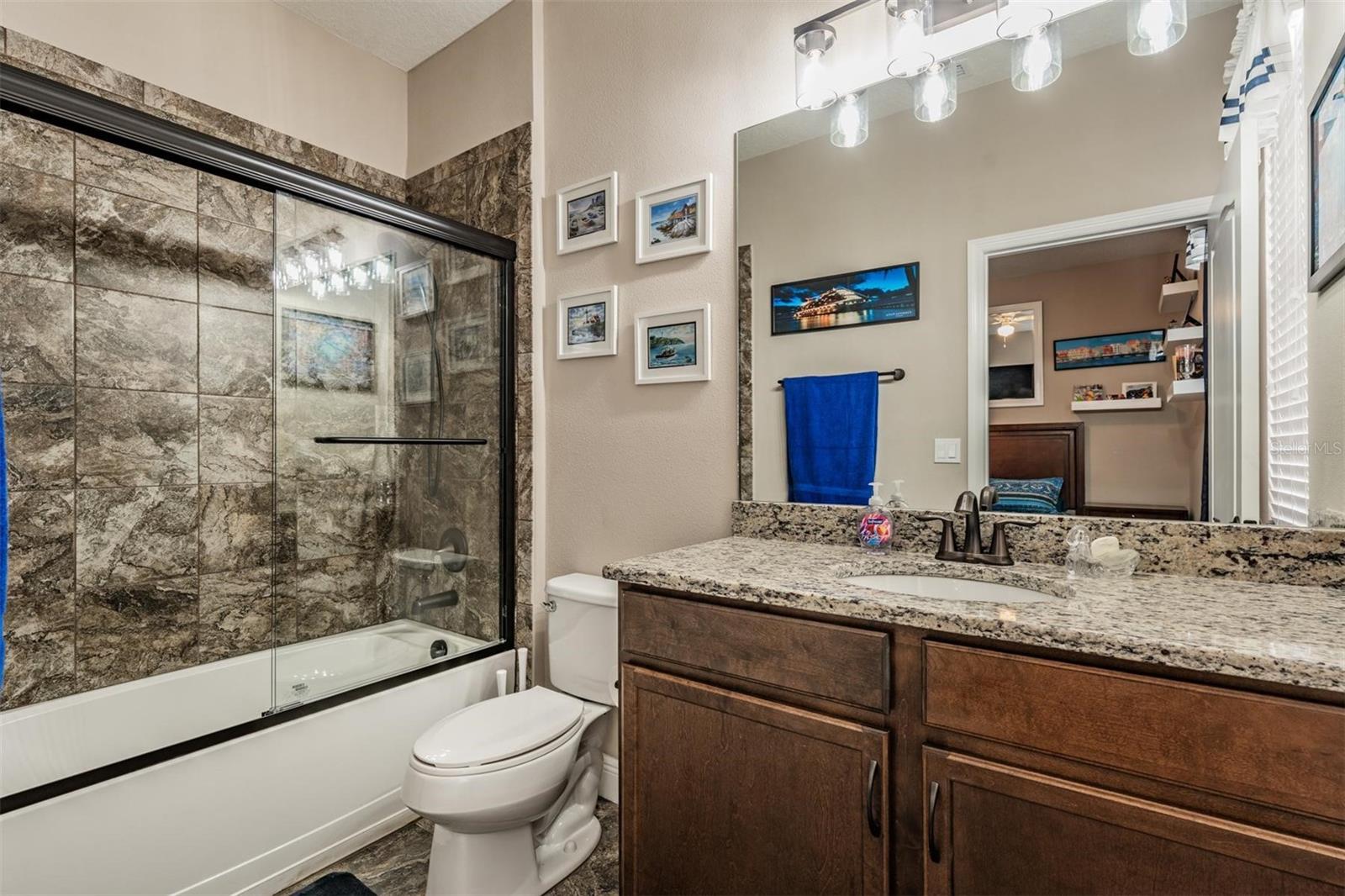 Image 8 of 38 For 16352 Laurel Garden Court