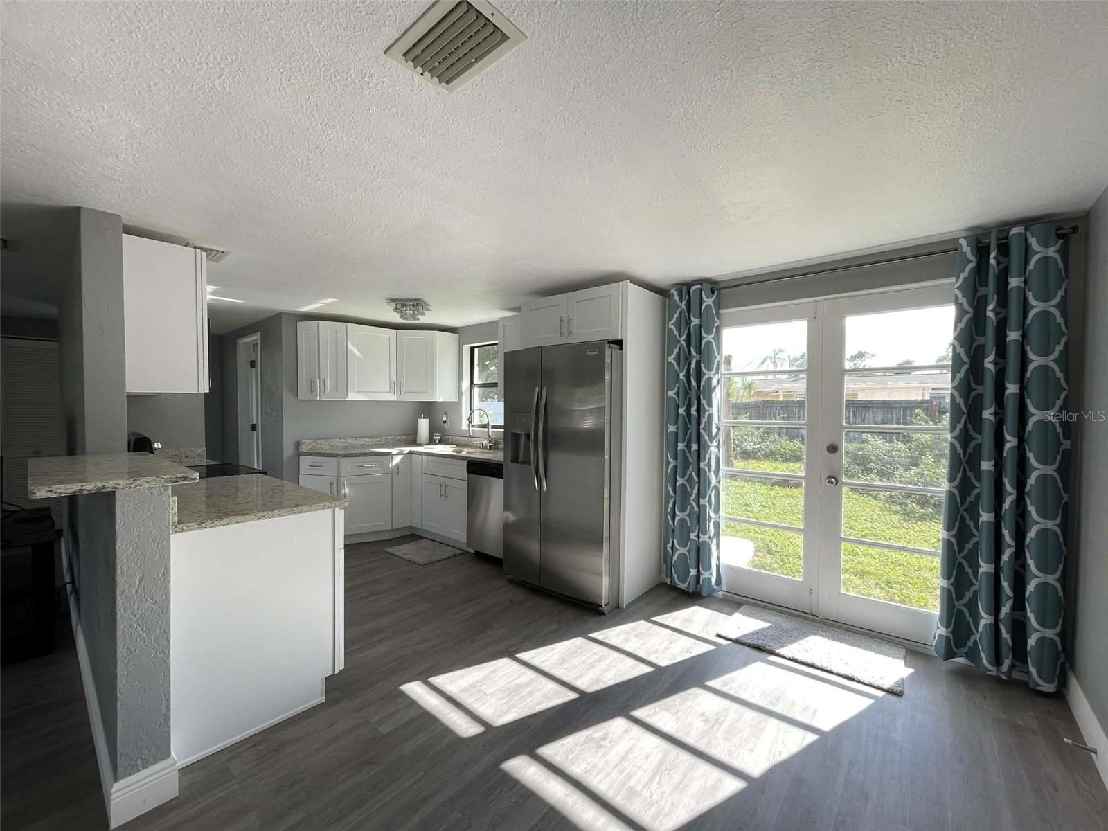 Image 3 of 7 For 5740 65th Terrace N