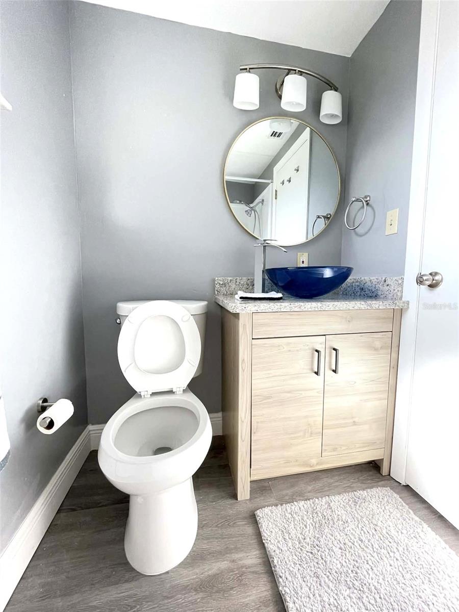 Image 5 of 7 For 5740 65th Terrace N