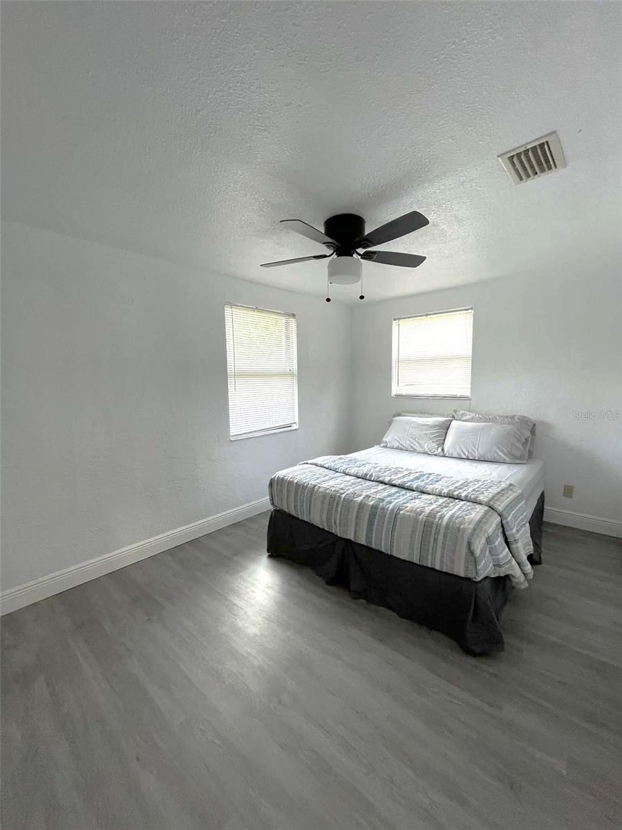 Image 6 of 7 For 5740 65th Terrace N