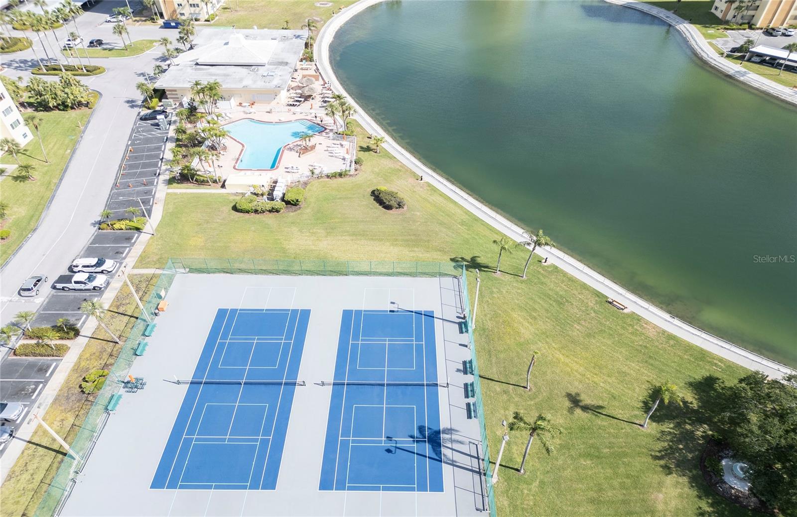 Image 47 of 50 For 4775 Cove Circle 106