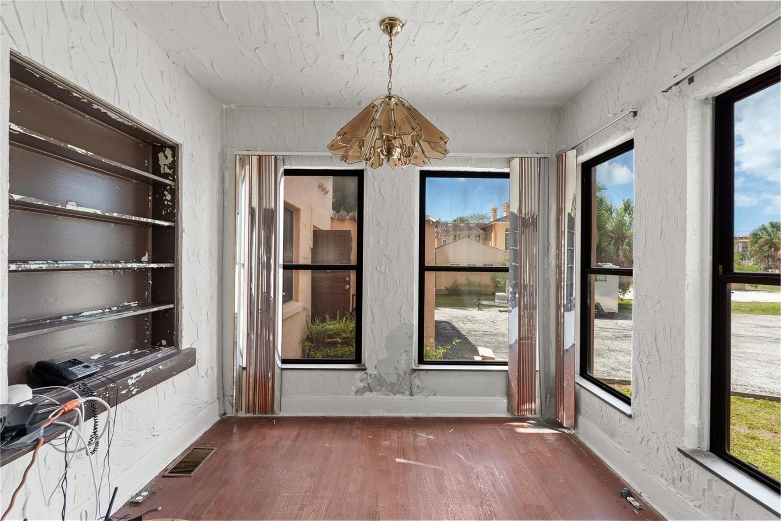 Image 16 of 72 For 7010 Park Street S