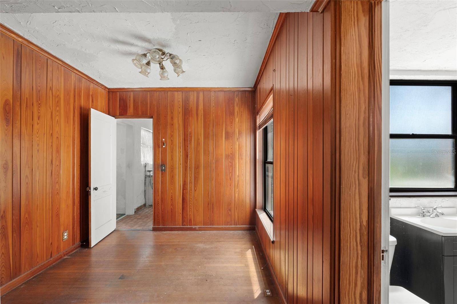 Image 23 of 72 For 7010 Park Street S