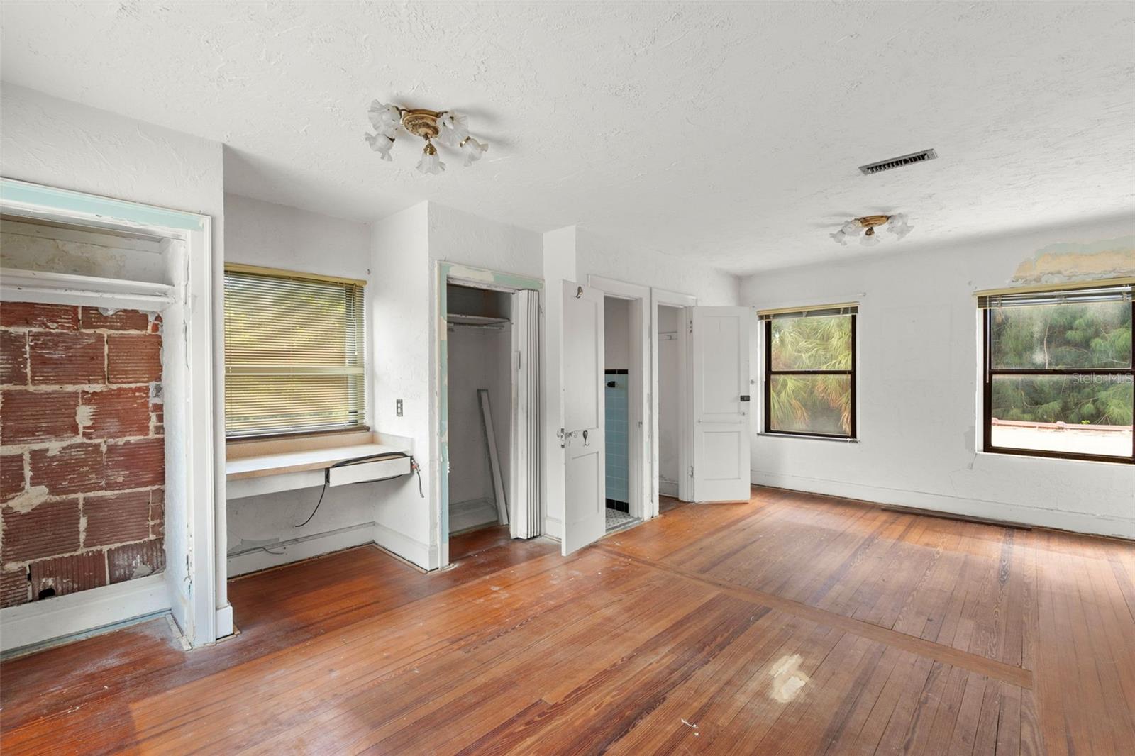 Image 28 of 72 For 7010 Park Street S