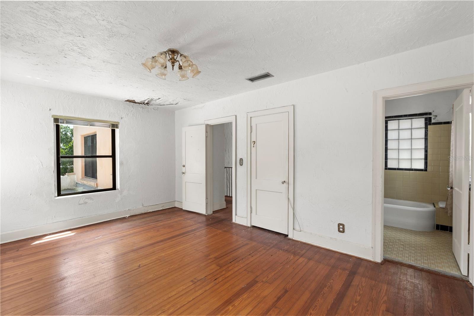 Image 35 of 72 For 7010 Park Street S