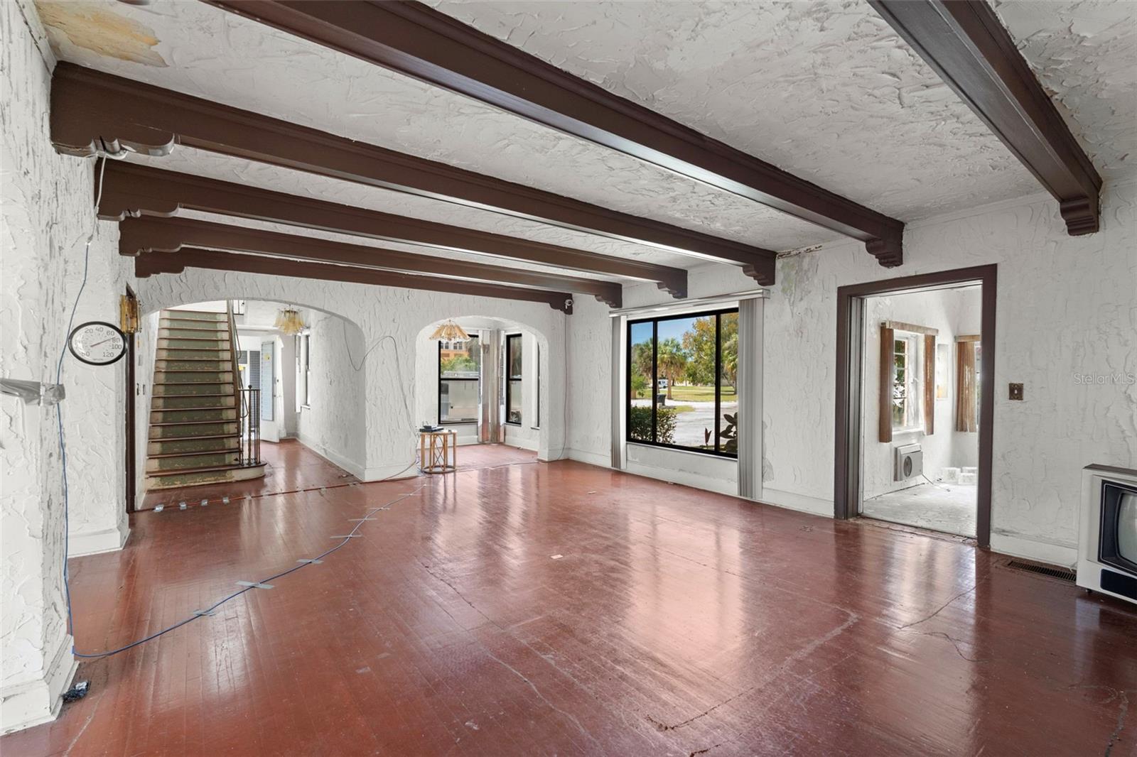 Image 6 of 72 For 7010 Park Street S