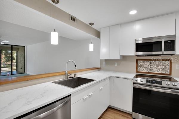 Image 33 of 37 For 11945 143rd Street 7217