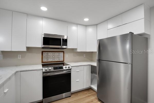 Image 34 of 37 For 11945 143rd Street 7217