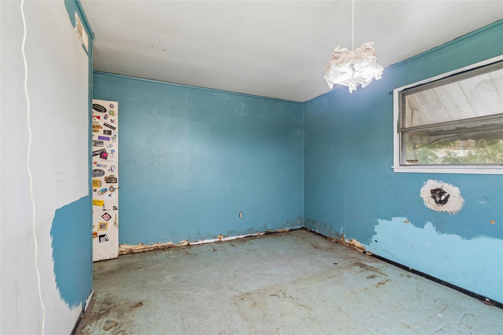 Image 7 of 12 For 5262 5th Avenue N