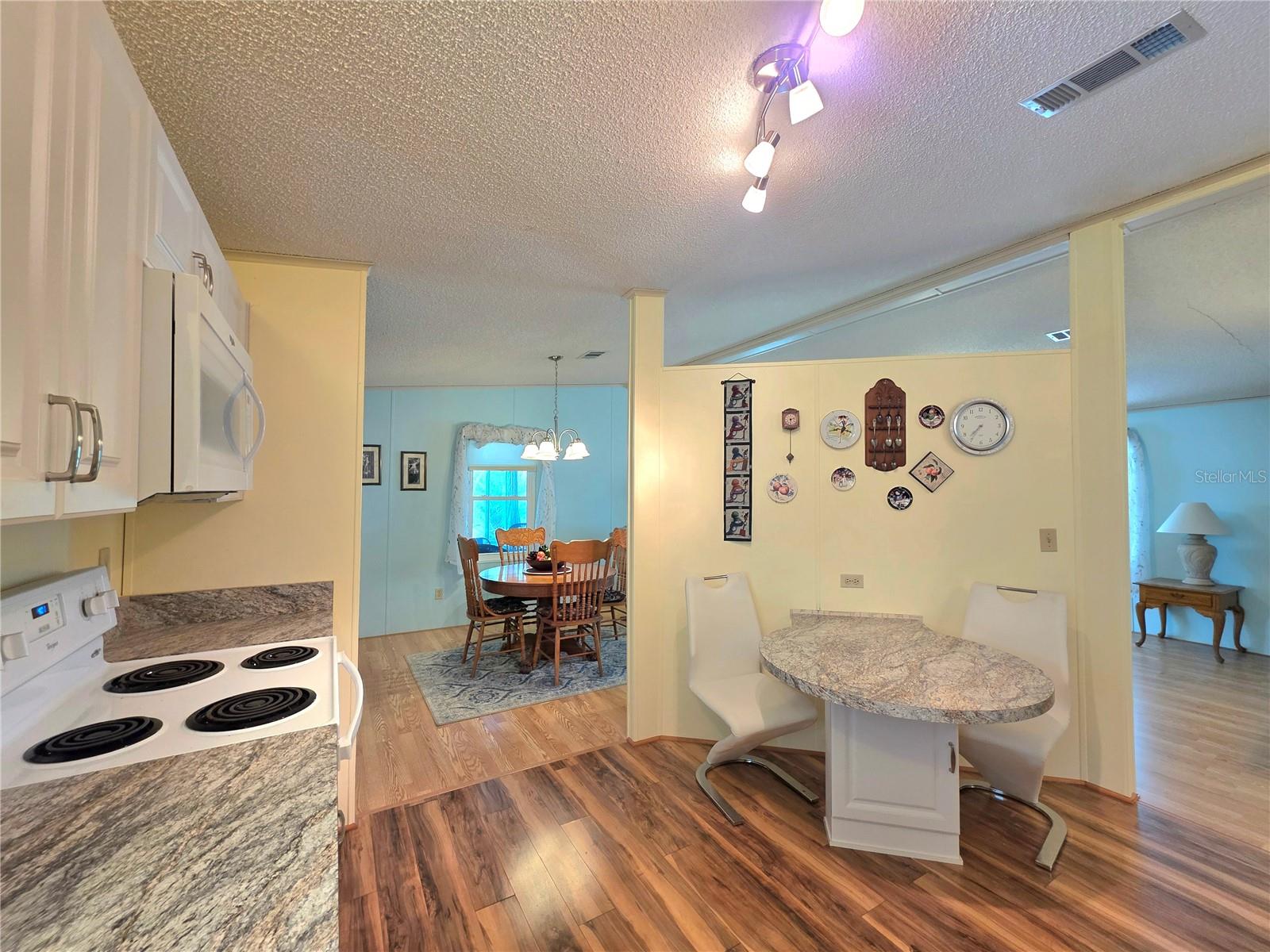 Image 14 of 70 For 5654 Arrowhead Drive