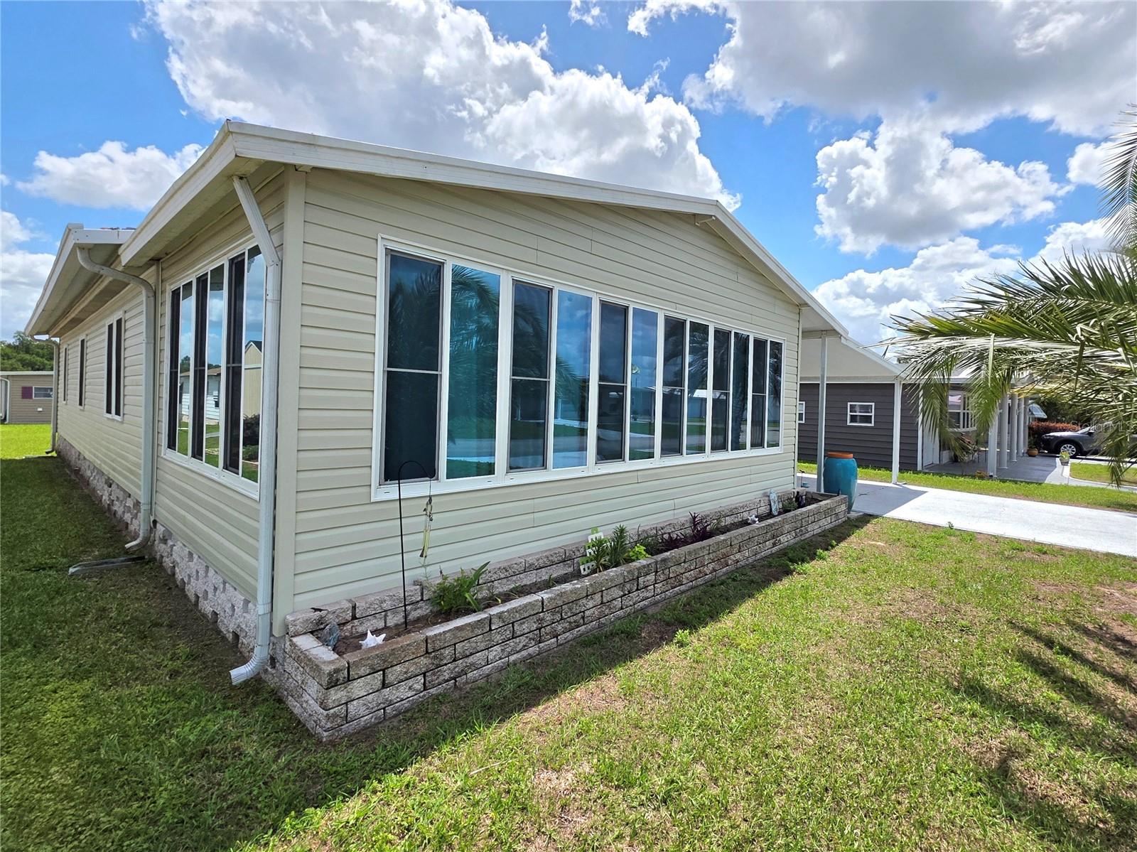 Image 5 of 70 For 5654 Arrowhead Drive