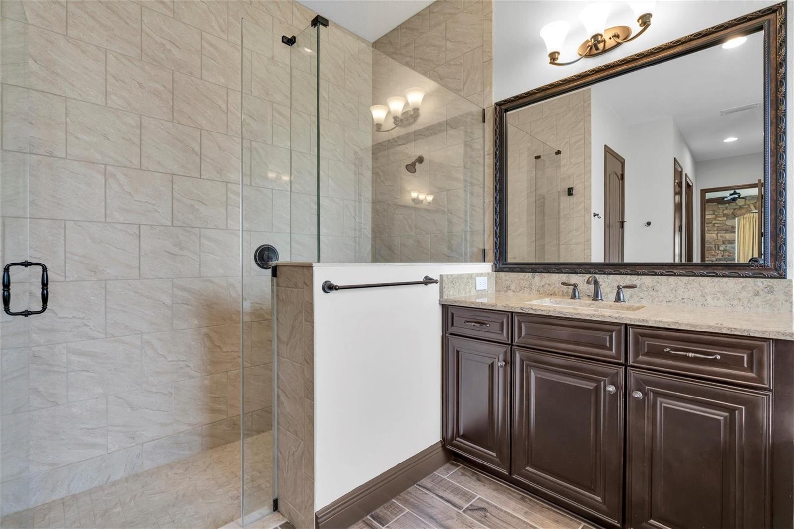 Image 24 of 99 For 3100 Barbour Trail