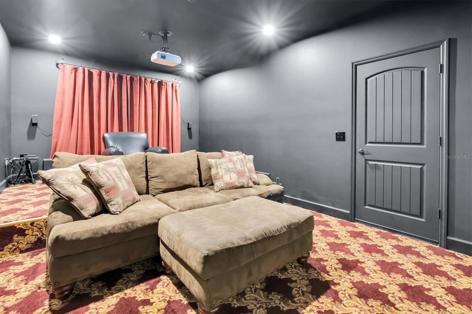 Image 34 of 99 For 3100 Barbour Trail