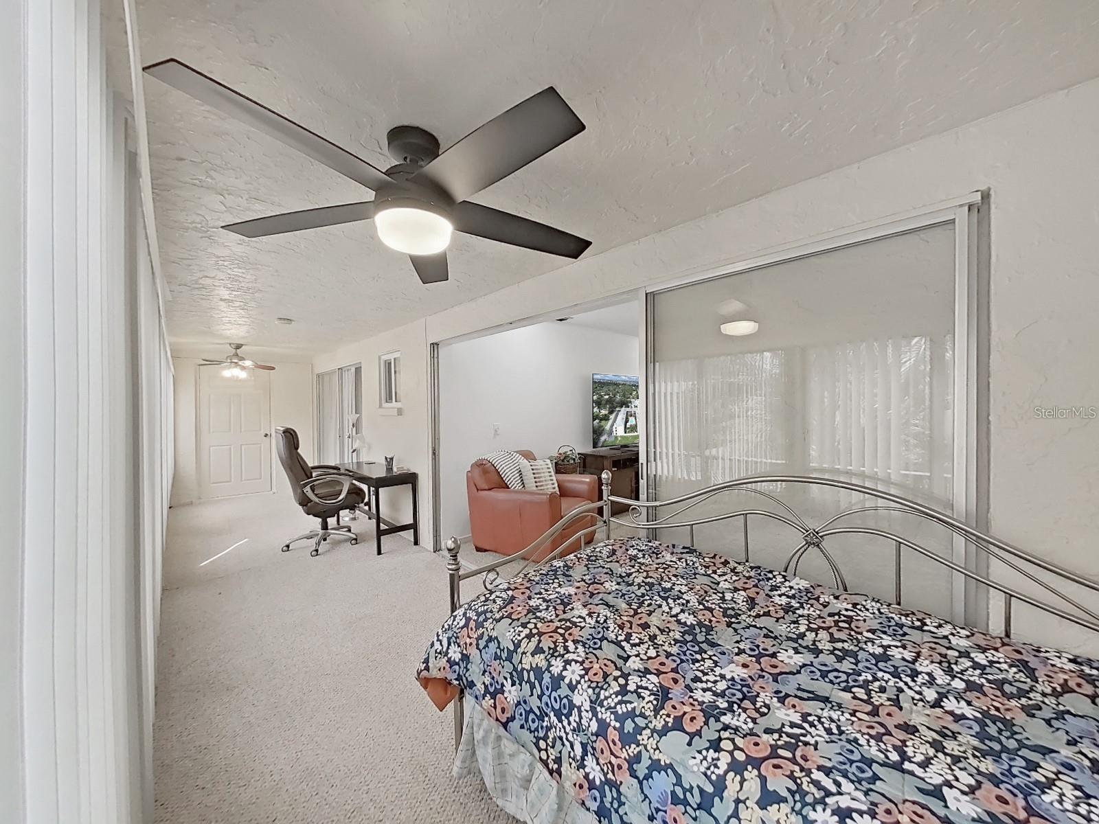 Image 7 of 14 For 215 Valencia Boulevard 213