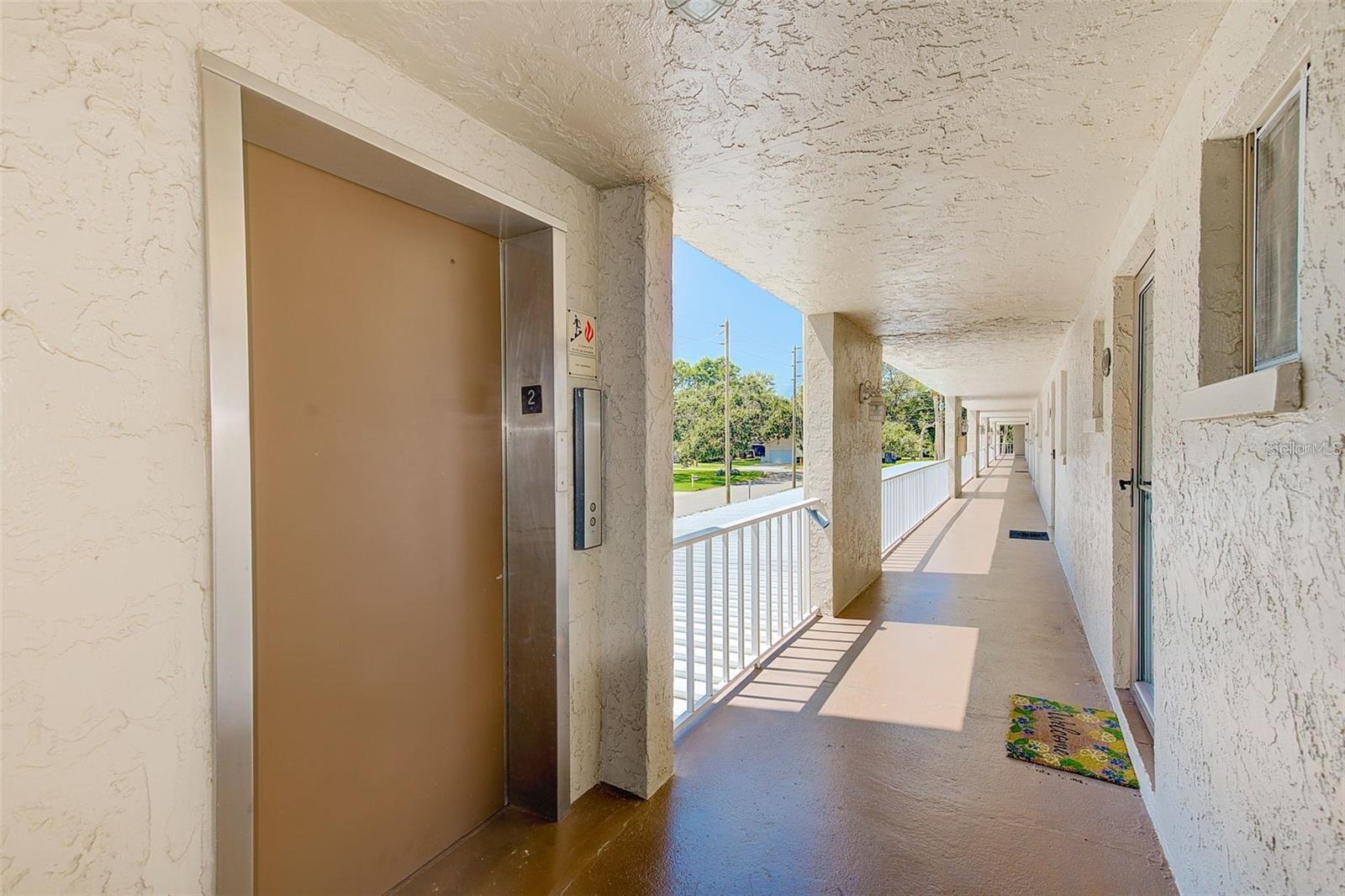 Image 8 of 14 For 215 Valencia Boulevard 213