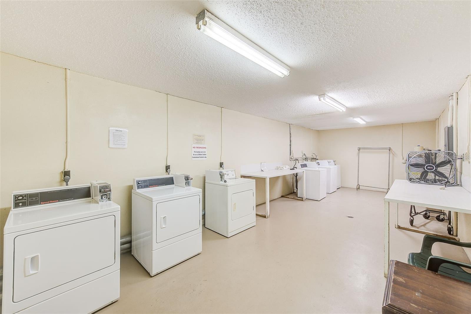 Image 9 of 14 For 215 Valencia Boulevard 213