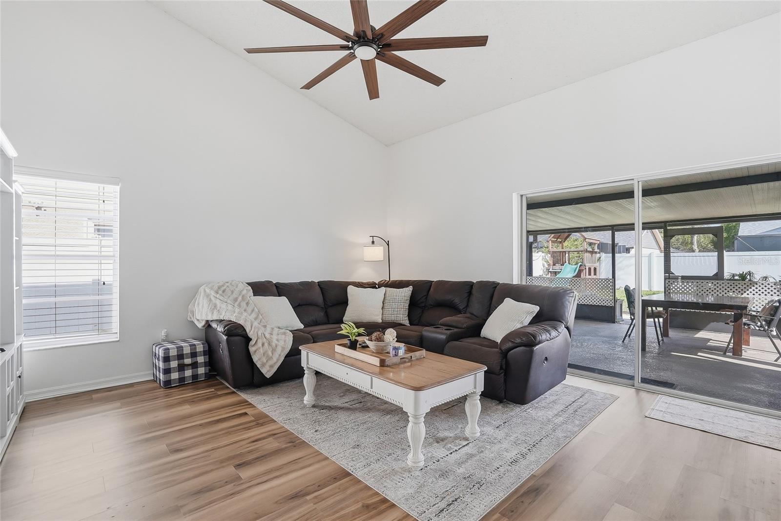 Image 11 of 62 For 12212 Wildbrook Drive