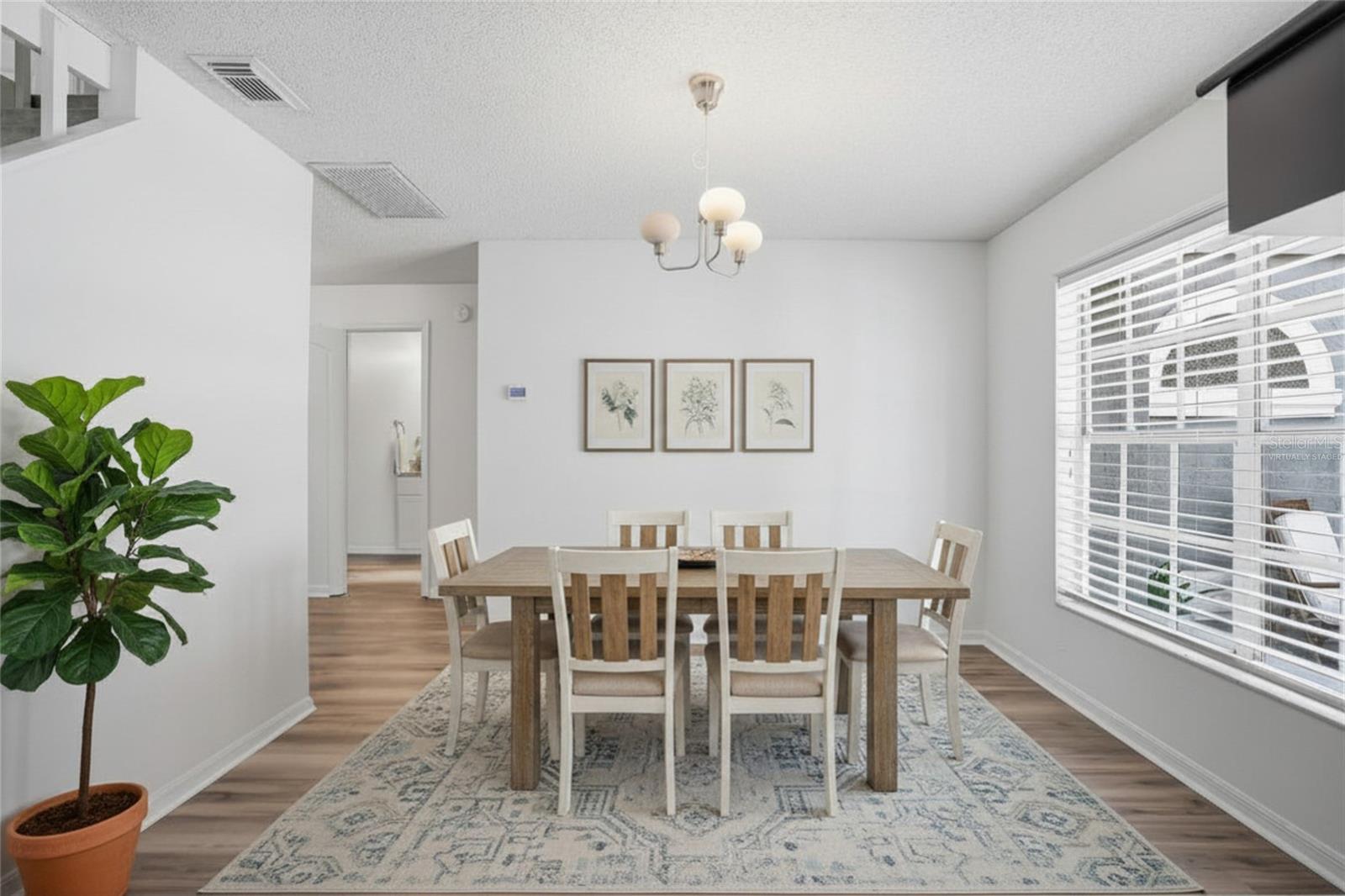 Image 9 of 62 For 12212 Wildbrook Drive