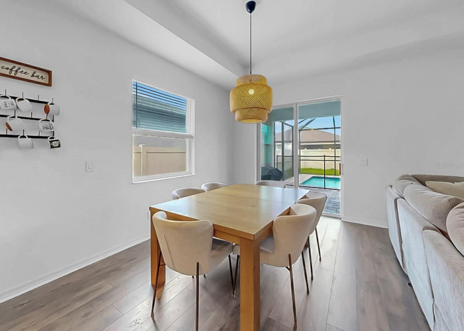 Listing photo id 11 for 10322 Wine Press Avenue