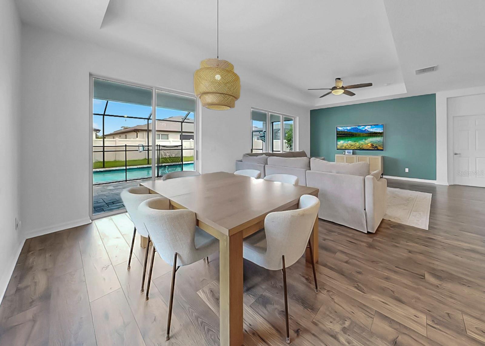 Listing photo id 13 for 10322 Wine Press Avenue