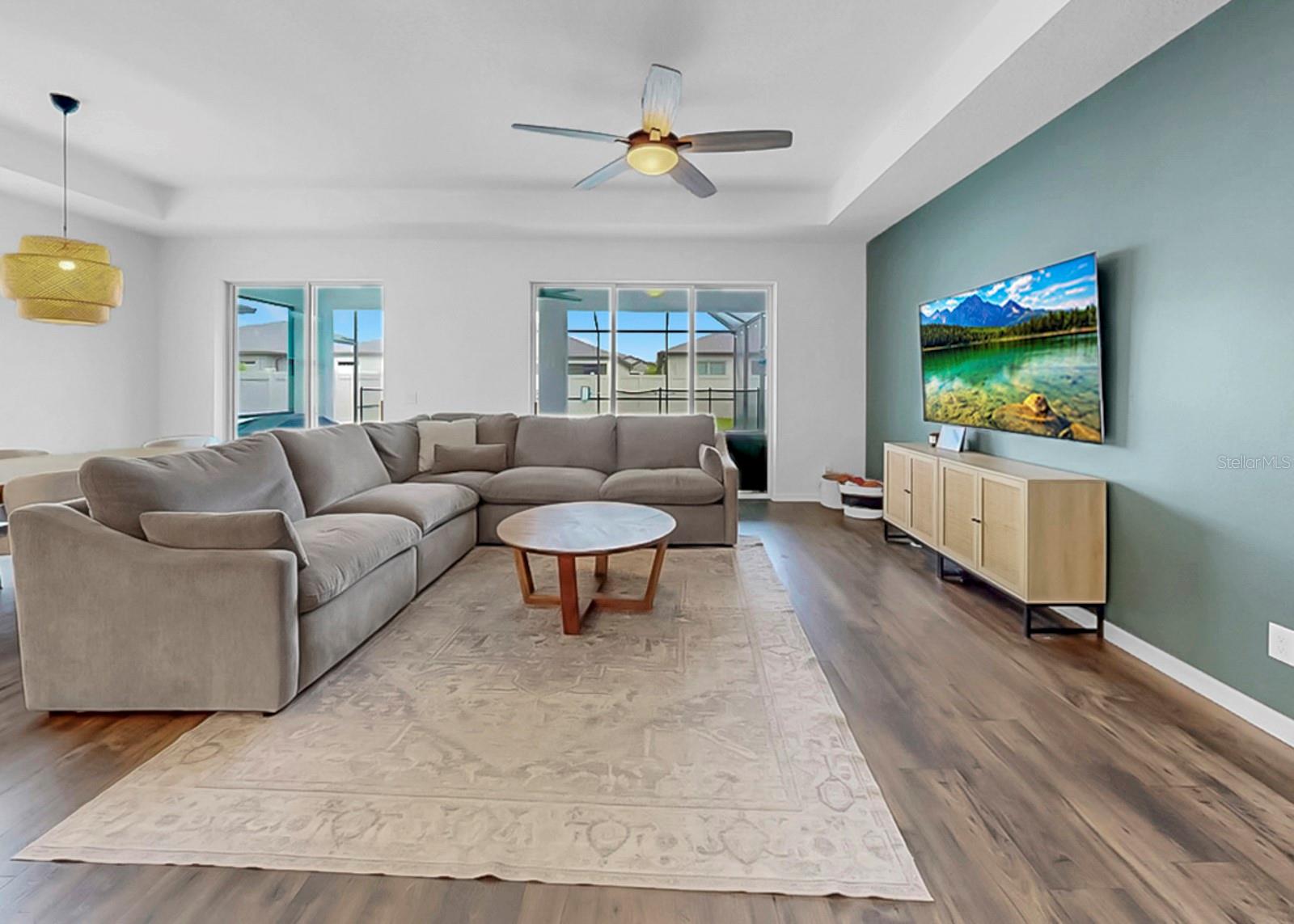 Listing photo id 16 for 10322 Wine Press Avenue