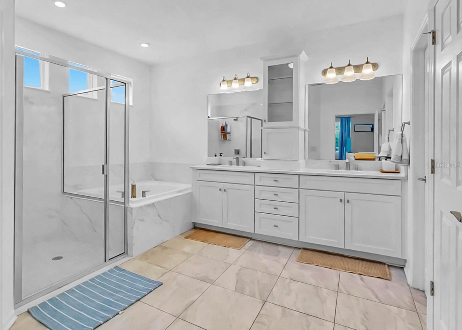 Listing photo id 29 for 10322 Wine Press Avenue