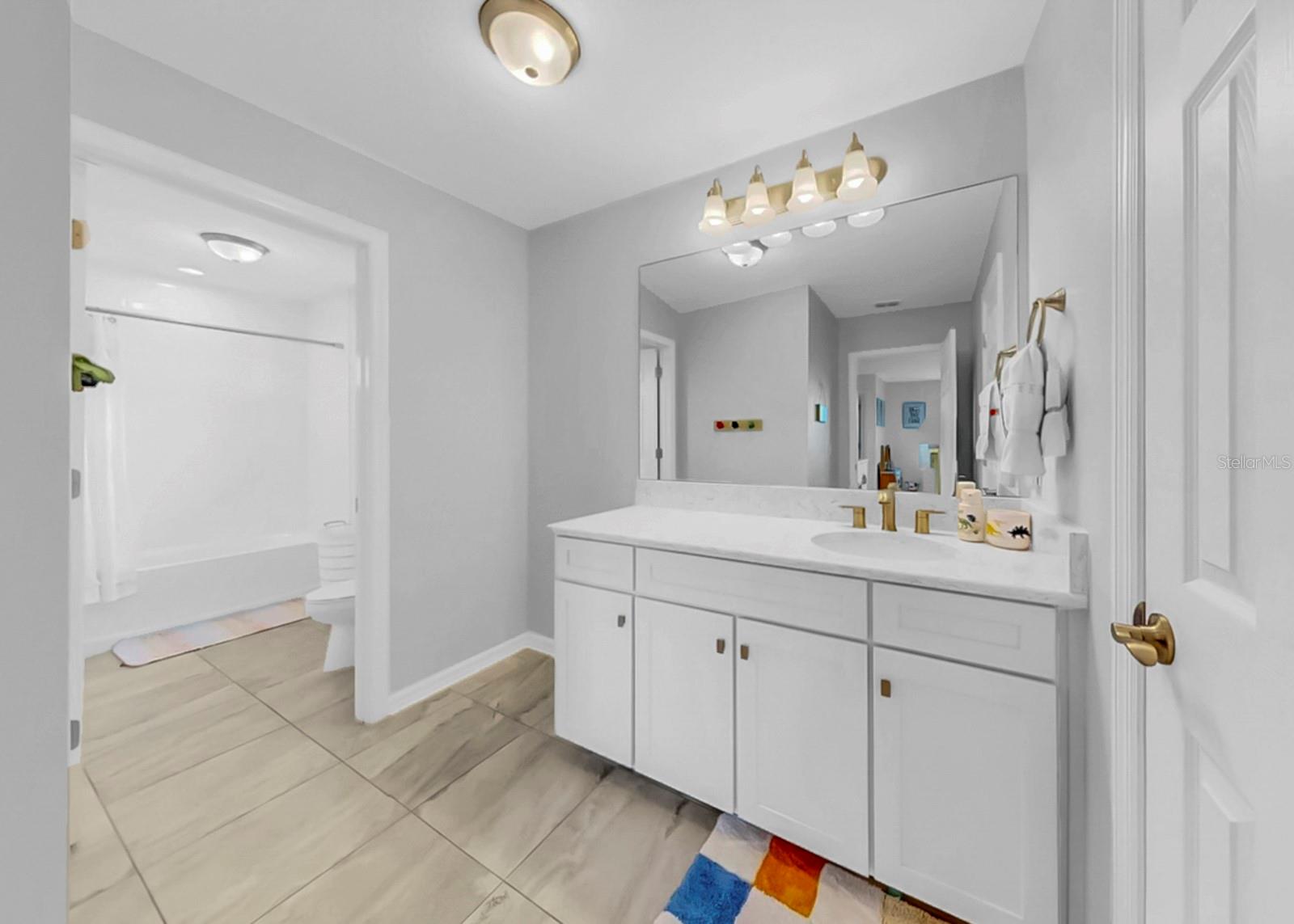 Listing photo id 34 for 10322 Wine Press Avenue