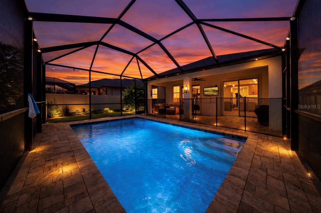 Listing photo id 47 for 10322 Wine Press Avenue