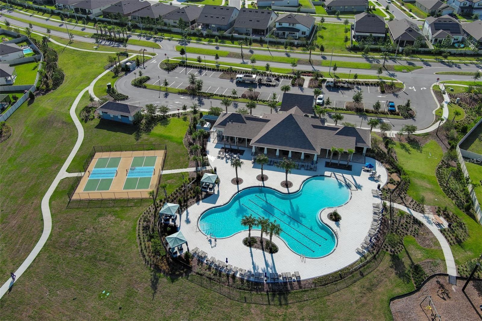 Listing photo id 49 for 10322 Wine Press Avenue