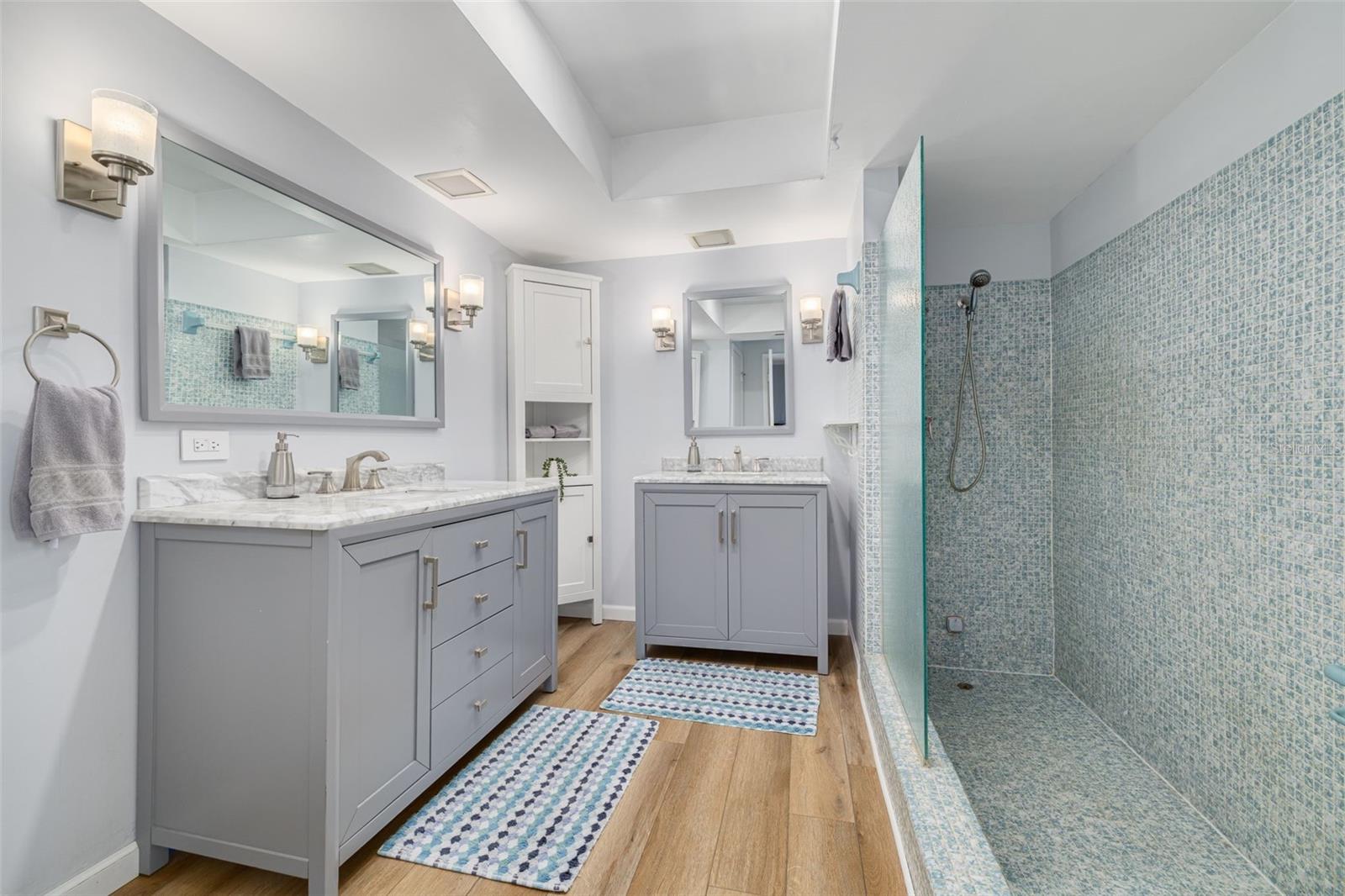 Image 18 of 33 For 3176 San Jose Street