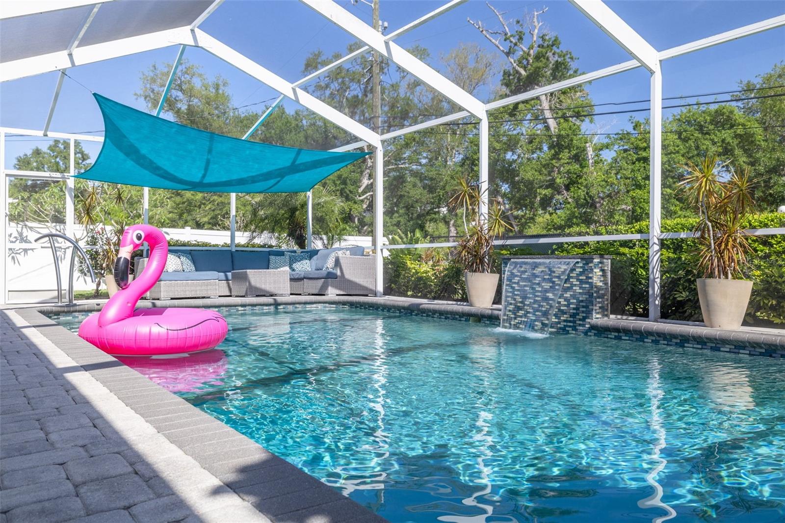 Image 3 of 33 For 3176 San Jose Street