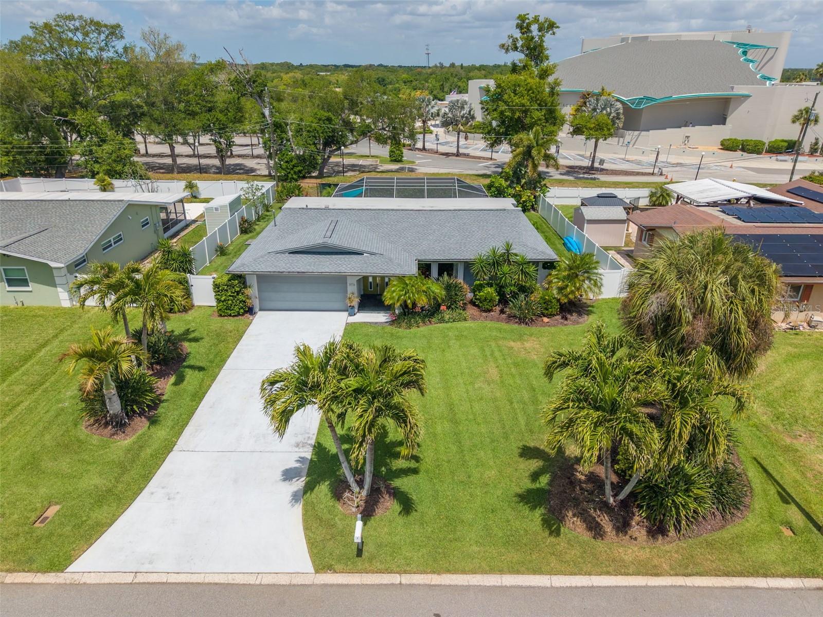 Image 32 of 33 For 3176 San Jose Street