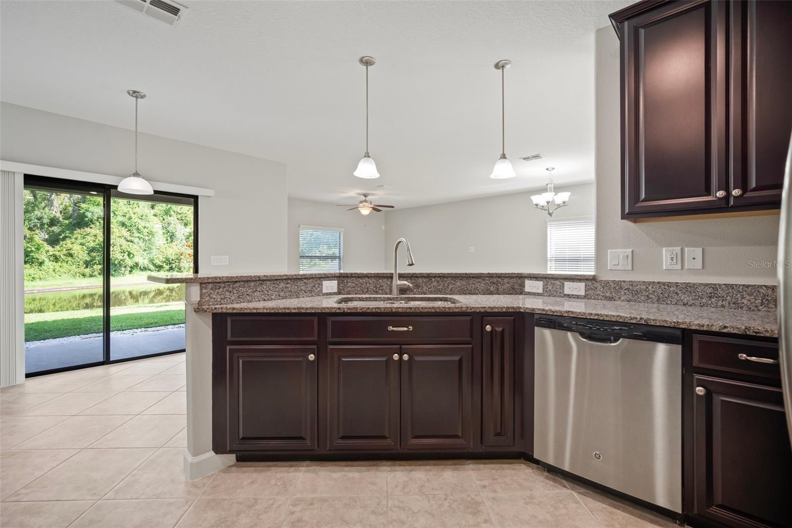 Image 10 of 62 For 1653 Ludington Avenue