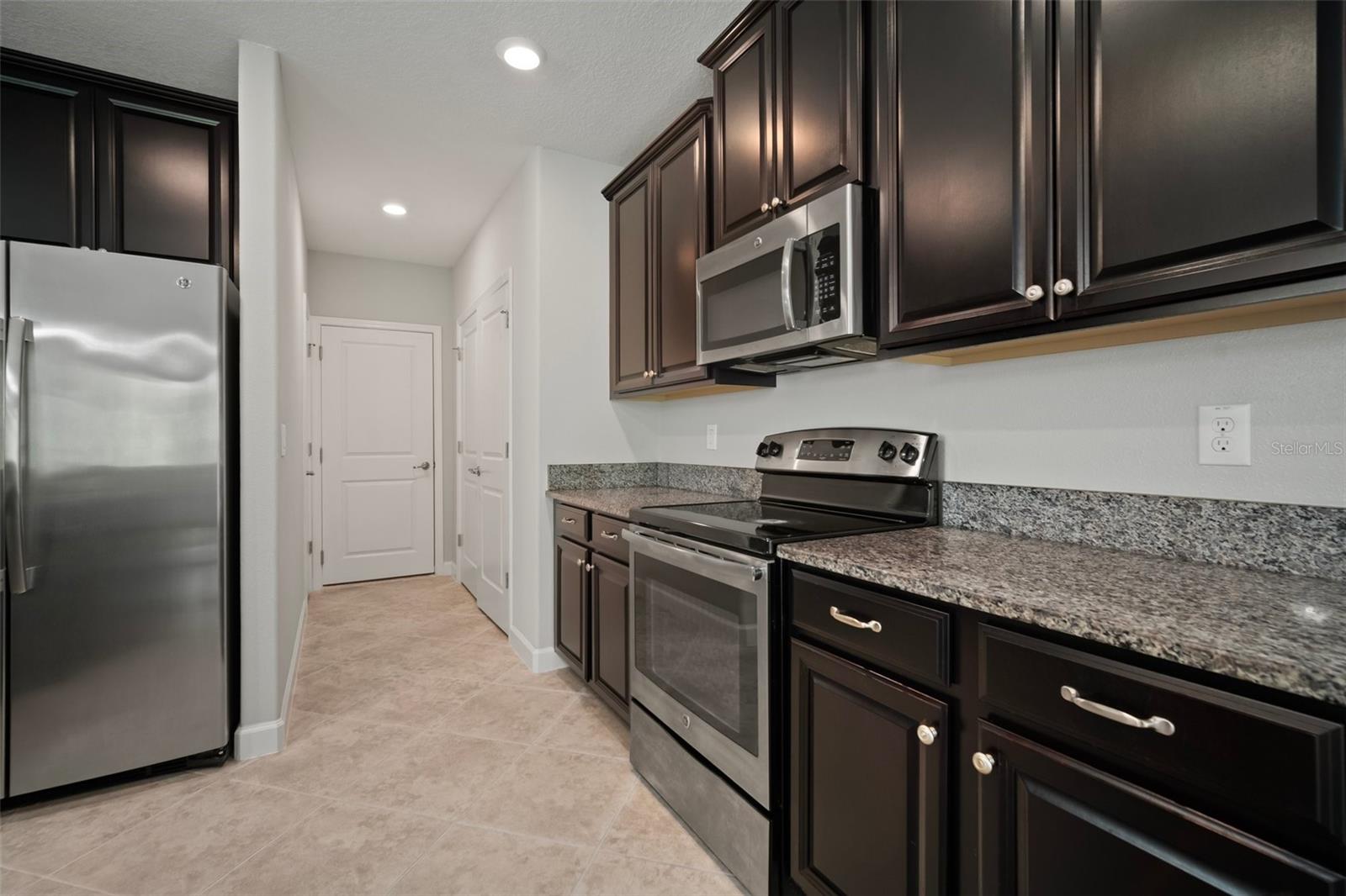 Image 12 of 62 For 1653 Ludington Avenue