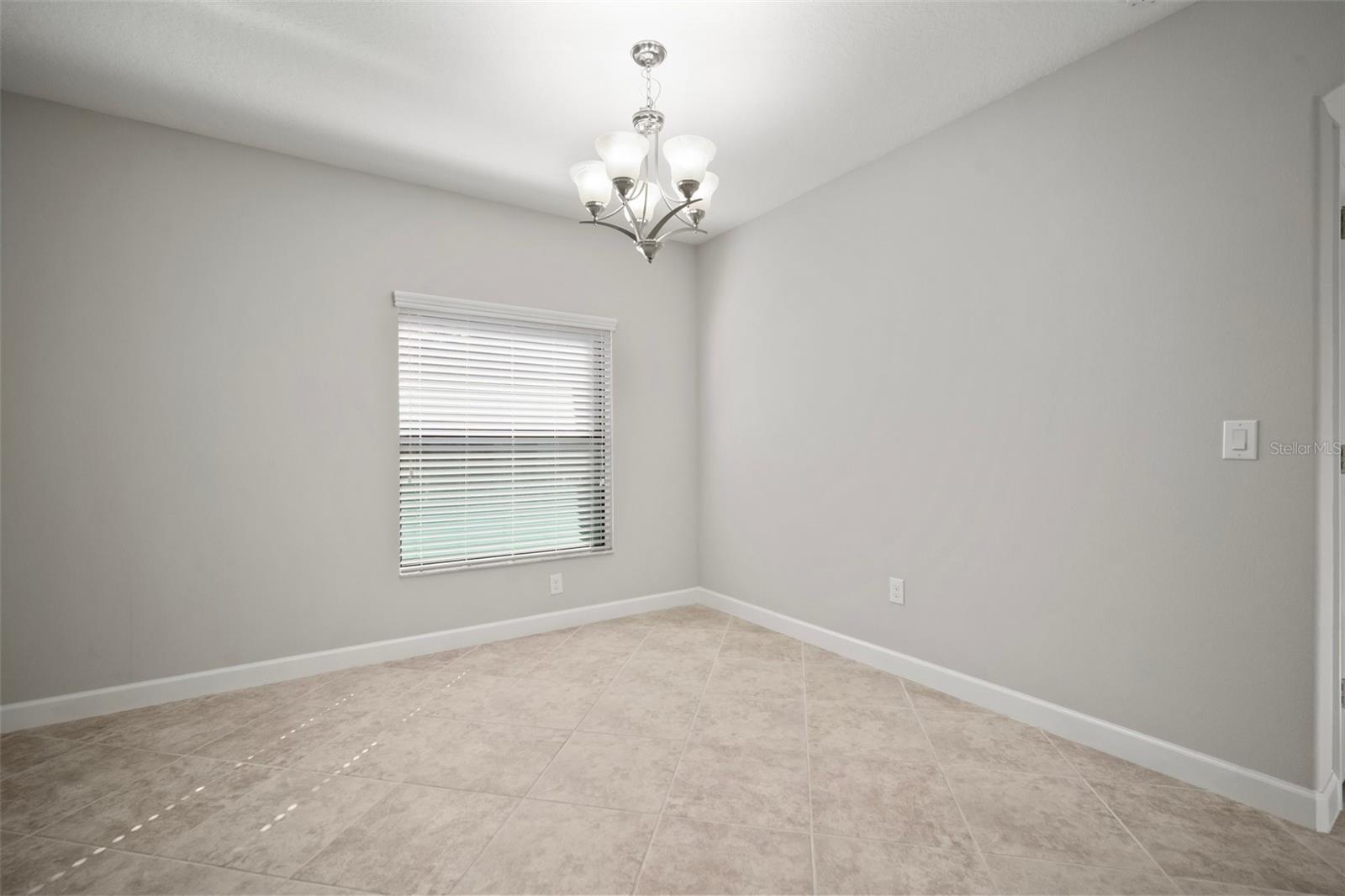 Image 19 of 62 For 1653 Ludington Avenue