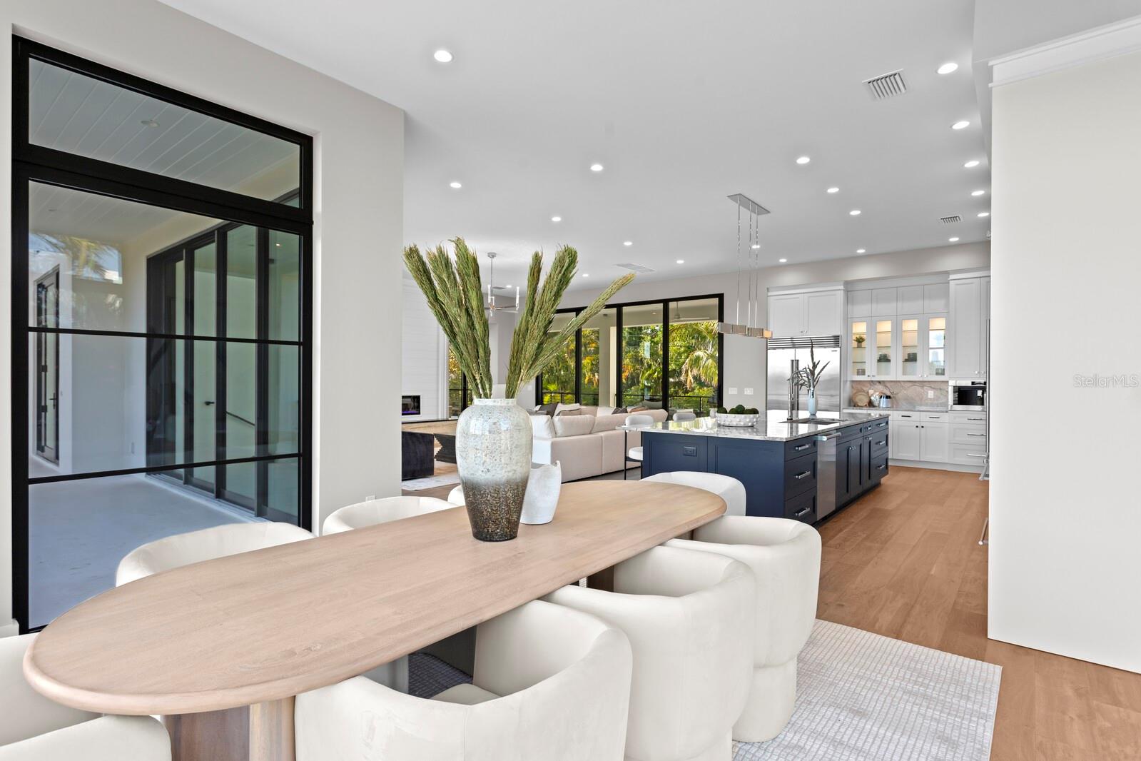 Image 17 of 59 For 337 Coffee Pot Drive Ne