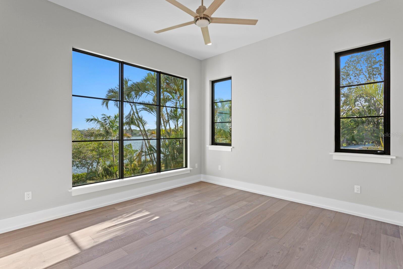 Image 28 of 59 For 337 Coffee Pot Drive Ne