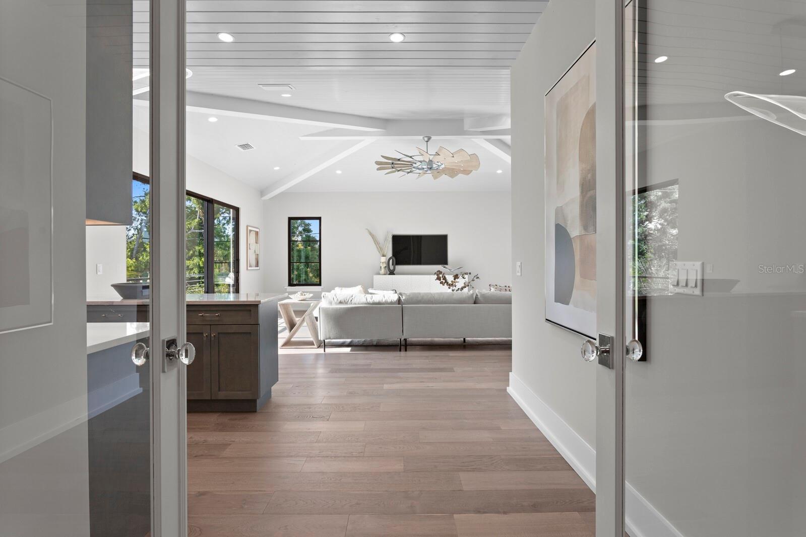 Image 35 of 59 For 337 Coffee Pot Drive Ne