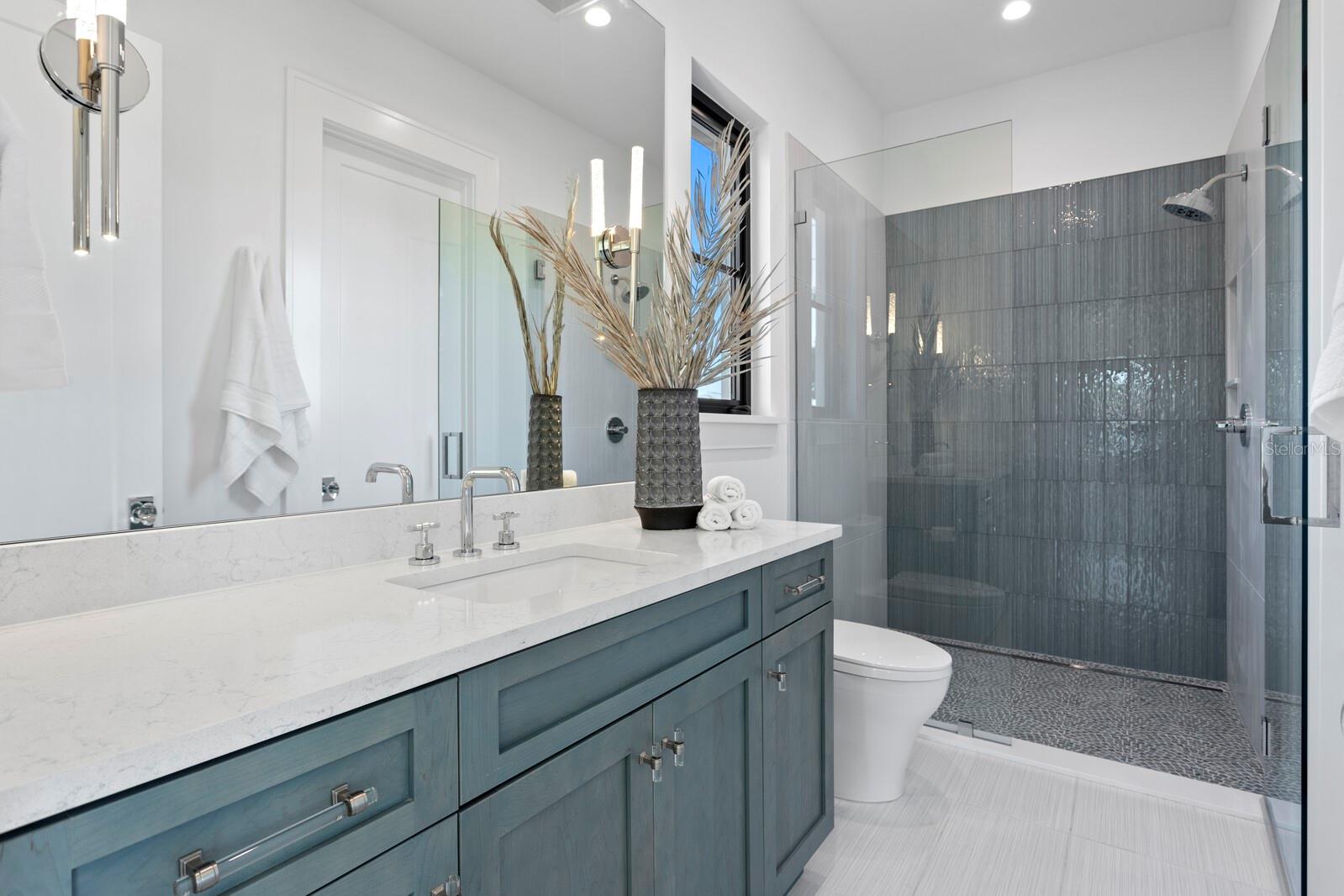 Image 39 of 59 For 337 Coffee Pot Drive Ne