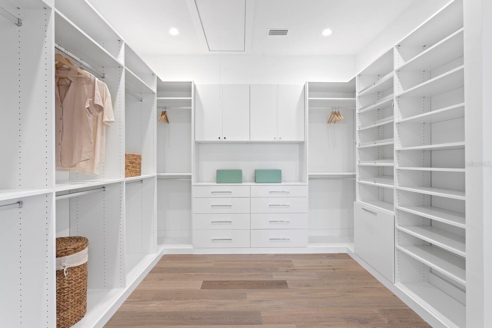 Image 46 of 59 For 337 Coffee Pot Drive Ne