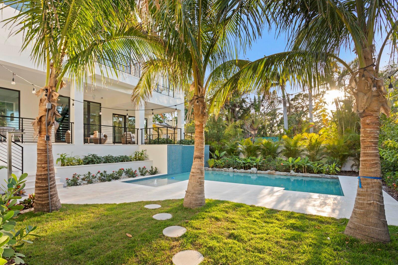 Image 51 of 59 For 337 Coffee Pot Drive Ne