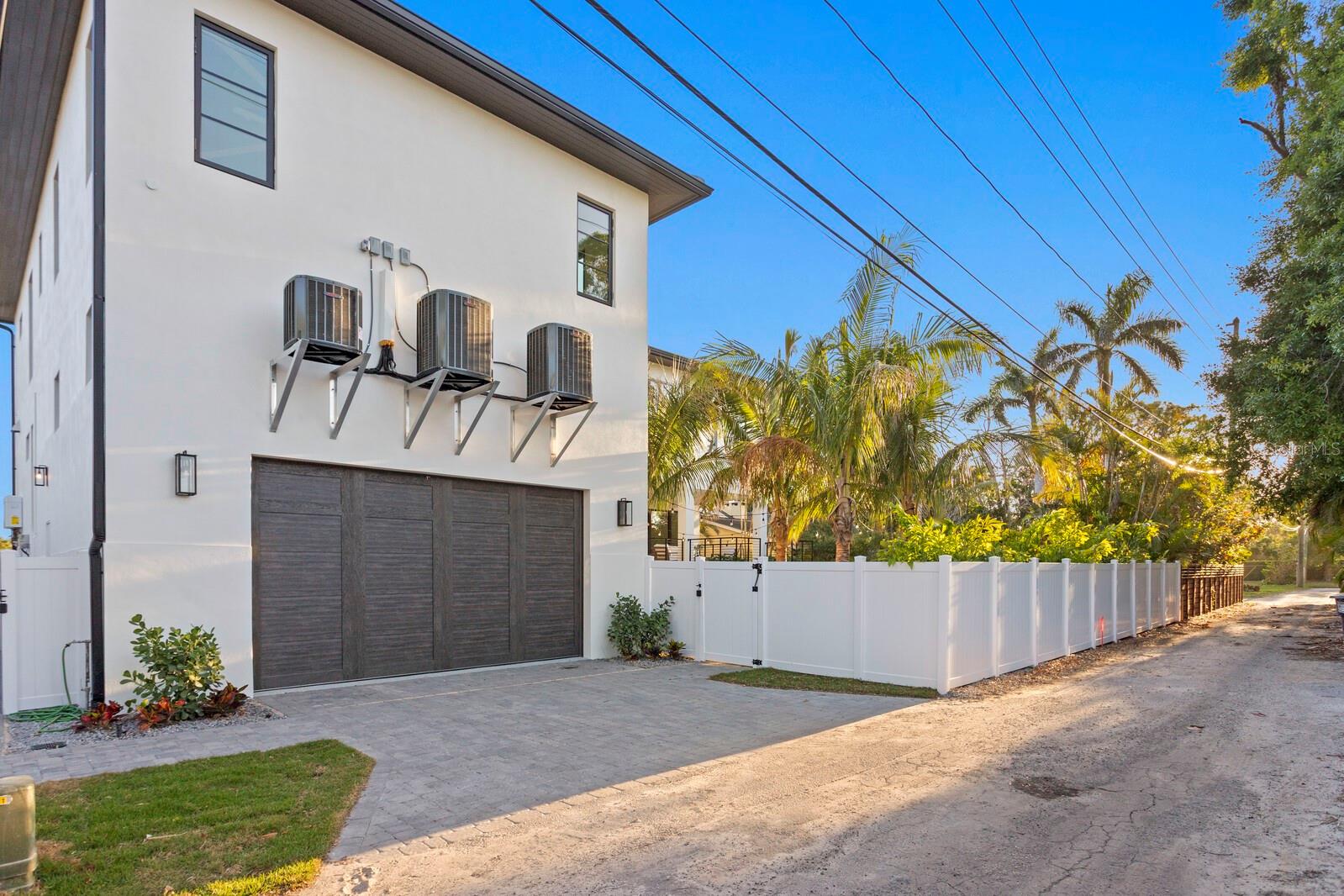 Image 53 of 59 For 337 Coffee Pot Drive Ne