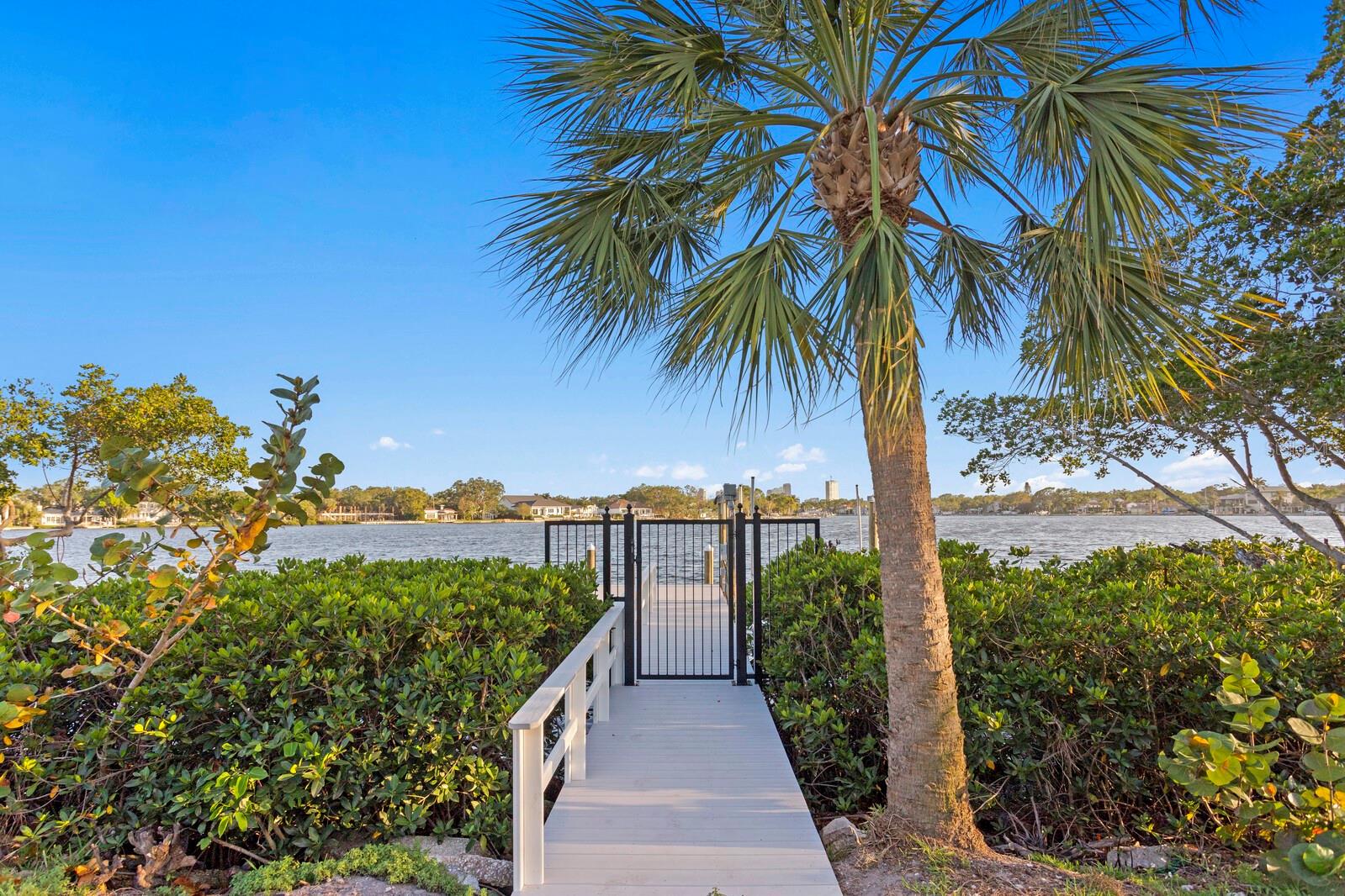 Image 6 of 59 For 337 Coffee Pot Drive Ne