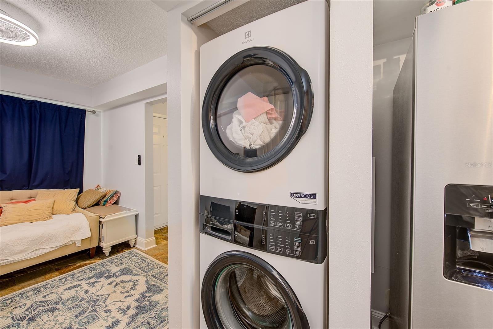 Image 11 of 45 For 5400 Park Street N 505