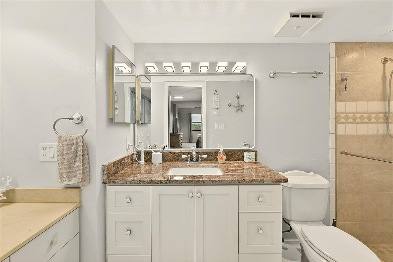 Image 26 of 45 For 5400 Park Street N 505